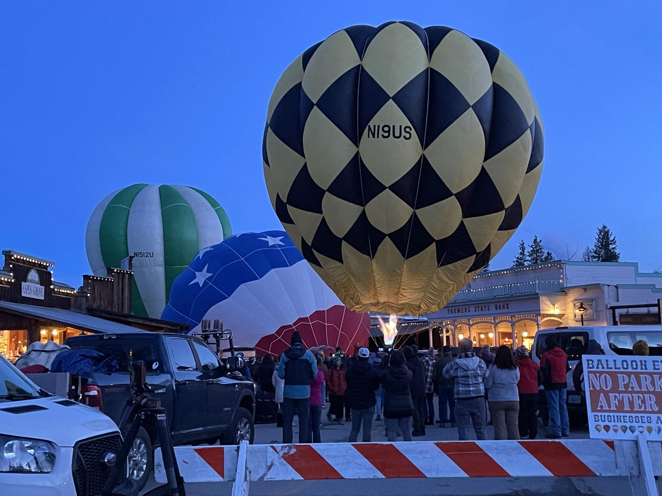 Our vintage 1972 Piccard AX-4 at a Night glow in Winthrop